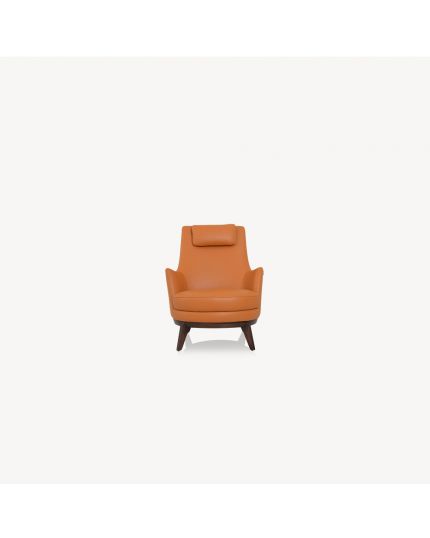 5853 Wing Chair