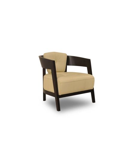 5936 Wing Chair